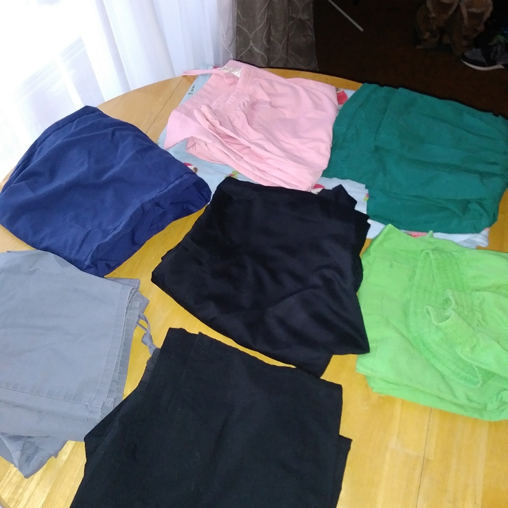 HUGE LOT scrubs tops and bottoms Med